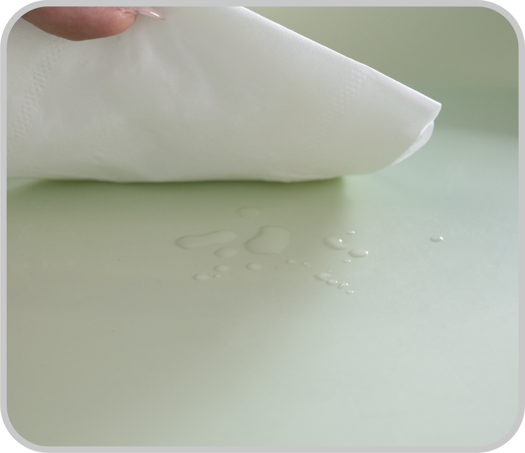 Easy wipe cleaning